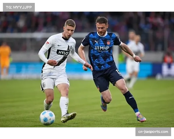 德甲俱乐部外籍球员比例高，国际化程度不断提升