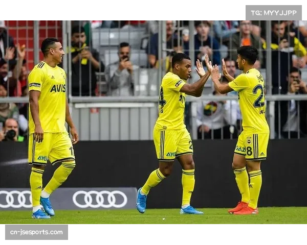 尼斯1-3客负洛里昂,六连败引发赛后冲突 尼斯1-3客负洛里昂,六连败引发赛后冲突